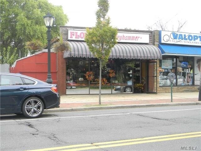 220 Hempstead Ave, Lynbrook, NY for sale Primary Photo- Image 1 of 1