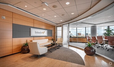 250 S Australian Ave, West Palm Beach, FL for lease Interior Photo- Image 2 of 10