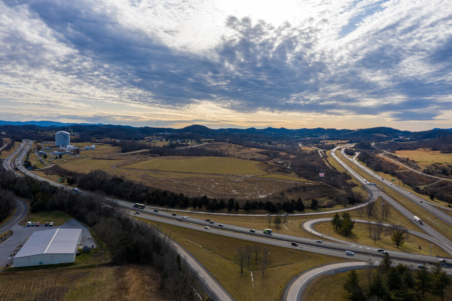 1000 Patriot Way, Kingsport, TN for lease - Aerial Video - Image 2 of 30