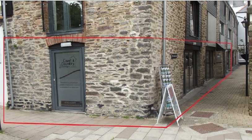 12 Mayors Ave, Dartmouth for sale Primary Photo- Image 1 of 1