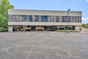 3922 Electric Rd, Roanoke VA - Loft
