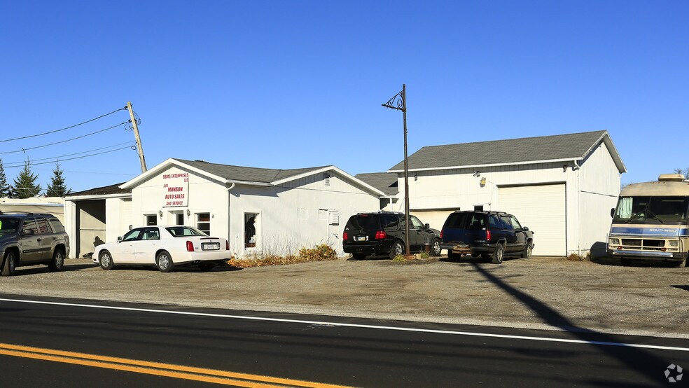 11830 Mayfield Rd, Chardon, OH for sale - Primary Photo - Image 1 of 1