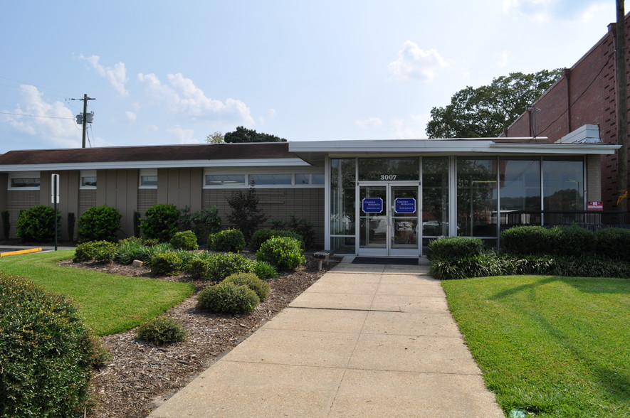 3007 Fort Bragg Rd, Fayetteville, NC for sale - Building Photo - Image 1 of 15