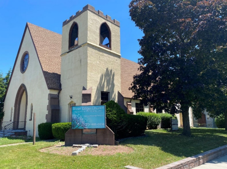 340 Bogert Rd, River Edge, NJ for sale - Building Photo - Image 3 of 16