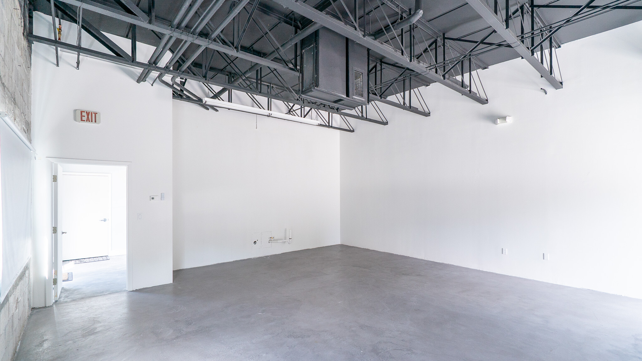 8267-8271 NE 2nd Ave, Miami, FL for lease Interior Photo- Image 1 of 4