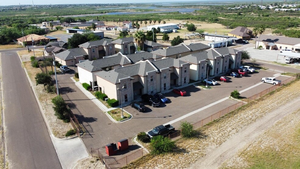 142 Santa Maria Ave, Zapata, TX 78076 Multifamily for Sale