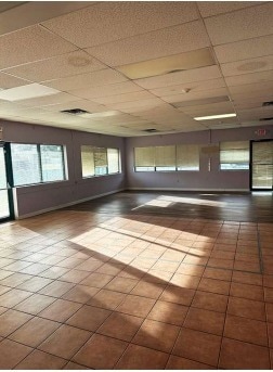 20 Jackson St, Freehold, NJ for lease - Interior Photo - Image 3 of 7