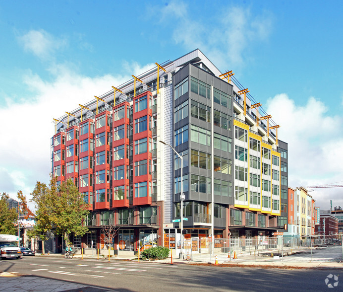 206 Bell St, Seattle, WA for sale - Building Photo - Image 1 of 1