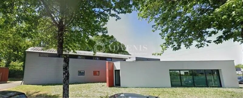 Office in Couëron for lease - Building Photo - Image 2 of 8