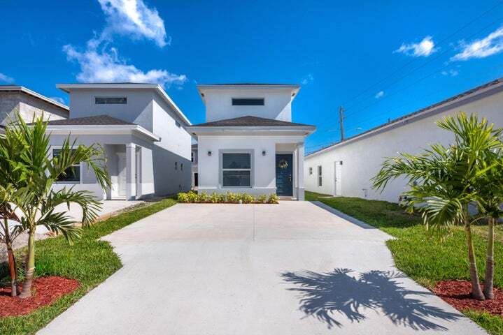 403 NW 12th Ave, Boynton Beach, FL for sale - Primary Photo - Image 1 of 1