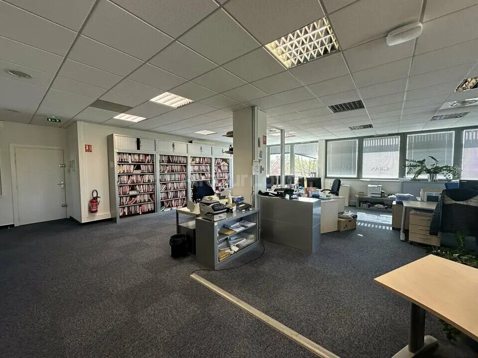 Office in Schiltigheim for lease Building Photo- Image 1 of 14