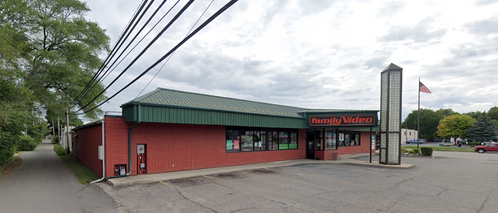 317 N Mission St, Mount Pleasant, MI for lease - Building Photo - Image 3 of 8