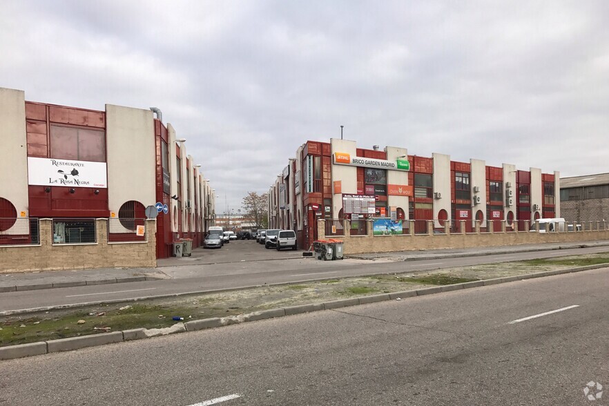 Industrial in Madrid, MAD for lease - Primary Photo - Image 1 of 3