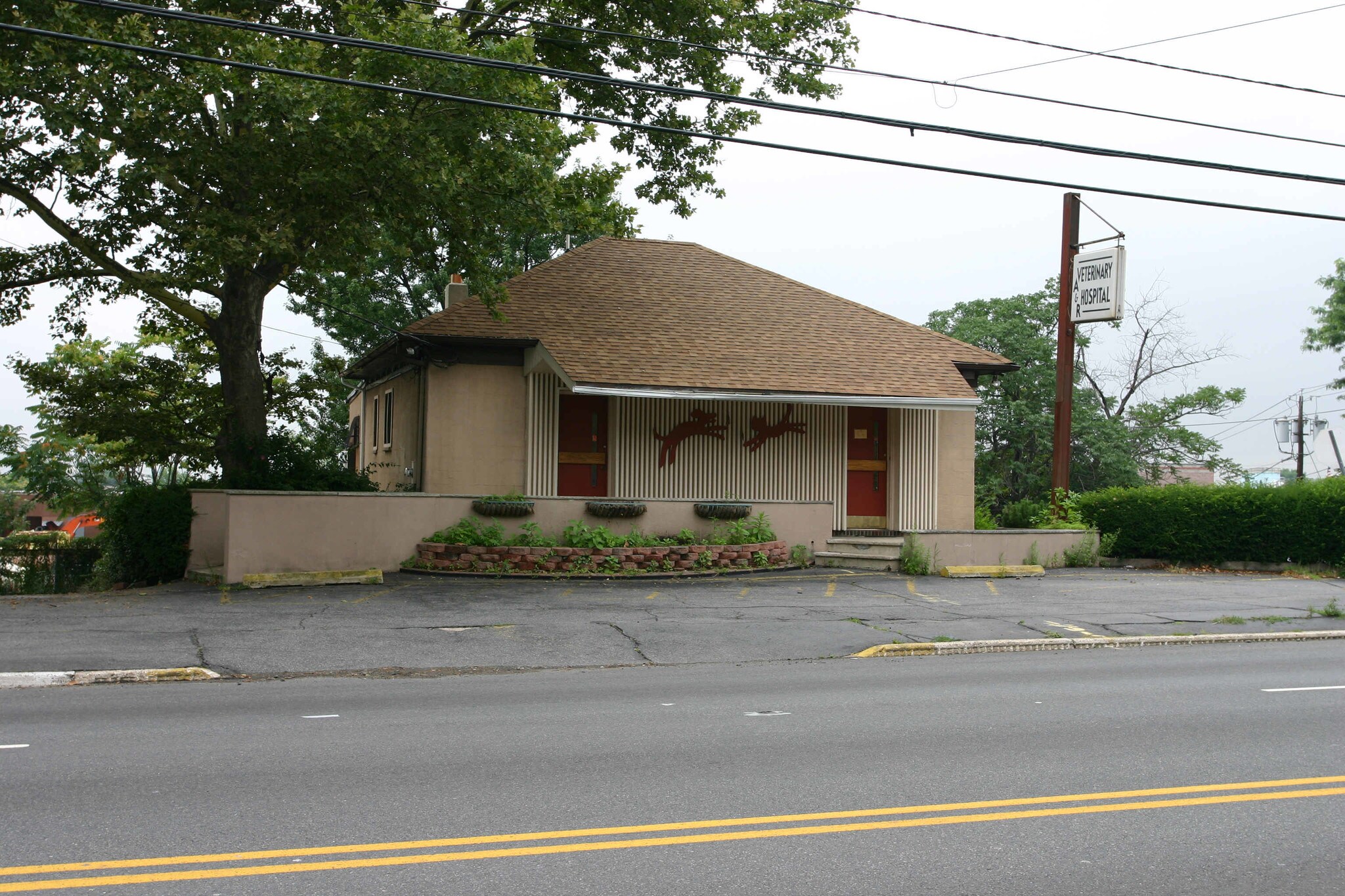 365 Broad Ave, Ridgefield, NJ for sale Primary Photo- Image 1 of 1