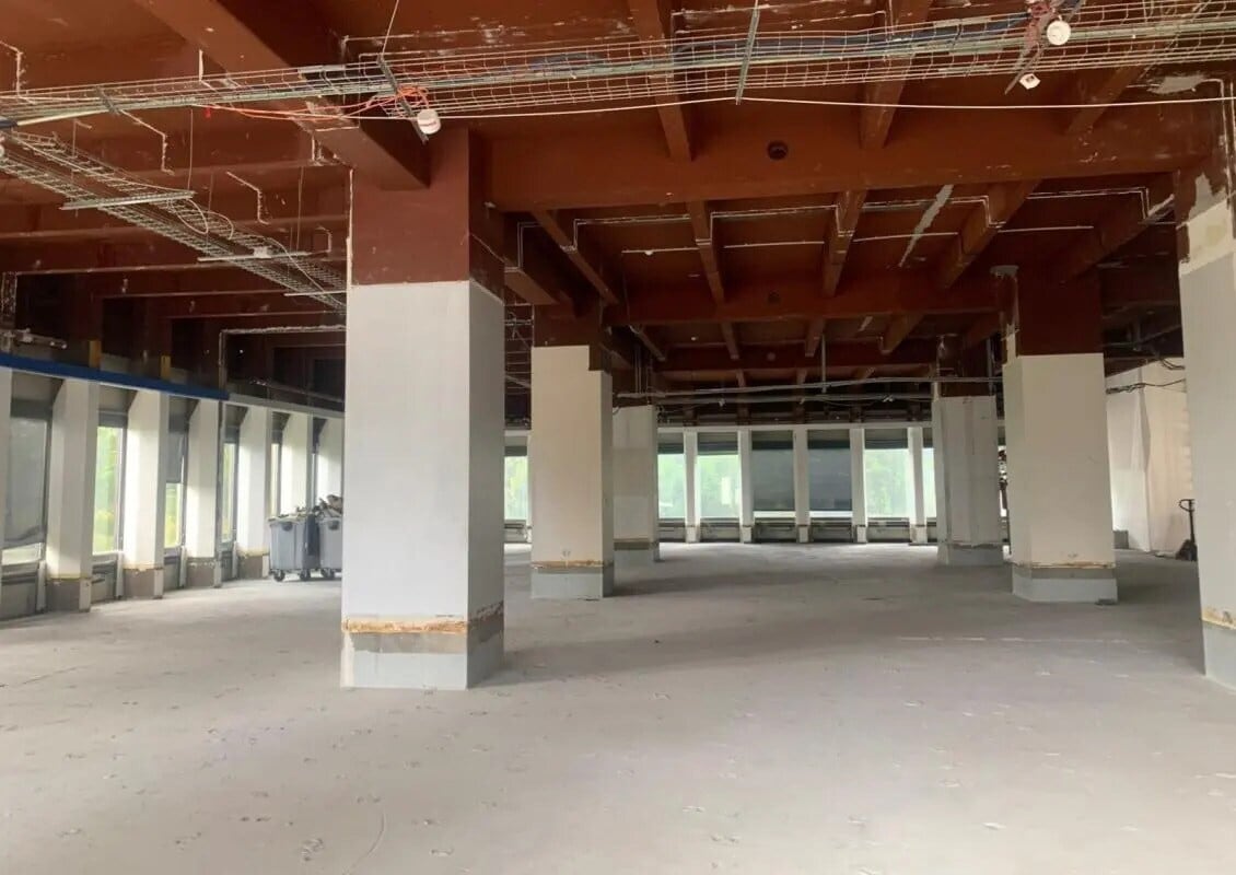 100-101 Terrasse Boieldieu, Puteaux, HDS 92800 -  -  - Interior Photo - Image 1 of 6