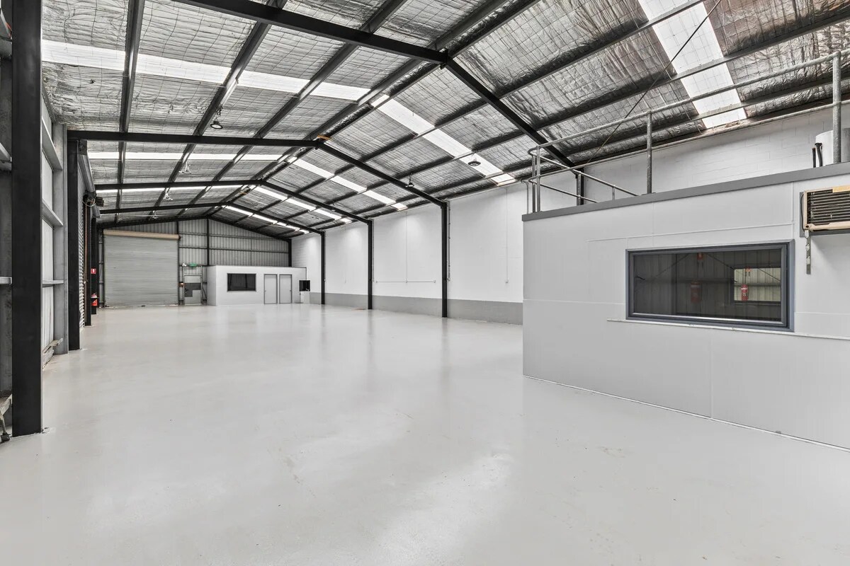 25-27 McMahon St, Traralgon for lease Interior Photo- Image 1 of 8