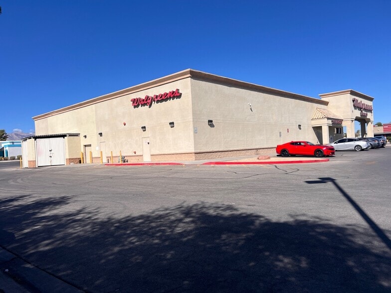 6401 W Charleston Blvd, Las Vegas, NV for lease - Building Photo - Image 3 of 16