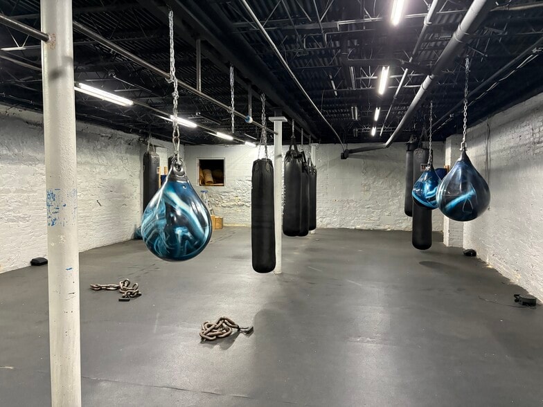 1108 Light St, Baltimore, MD for lease - Interior Photo - Image 3 of 7
