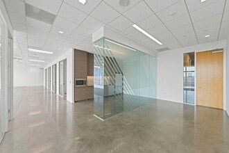 400 Spectrum Center Dr, Irvine, CA for lease Interior Photo- Image 2 of 5