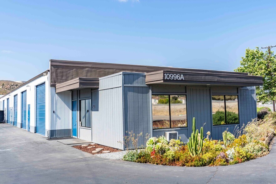 9444-9456 Mission Park Pl, Santee, CA for sale - Primary Photo - Image 1 of 6