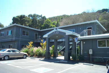 730 Polhemus Rd, San Mateo, CA for lease - Building Photo - Image 3 of 4