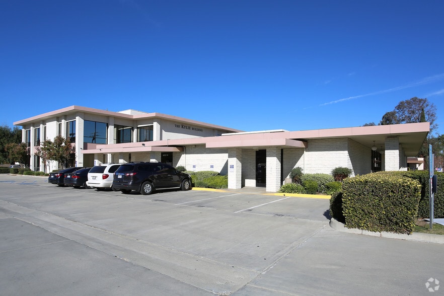 6377 Riverside Ave, Riverside, CA for lease - Building Photo - Image 3 of 9