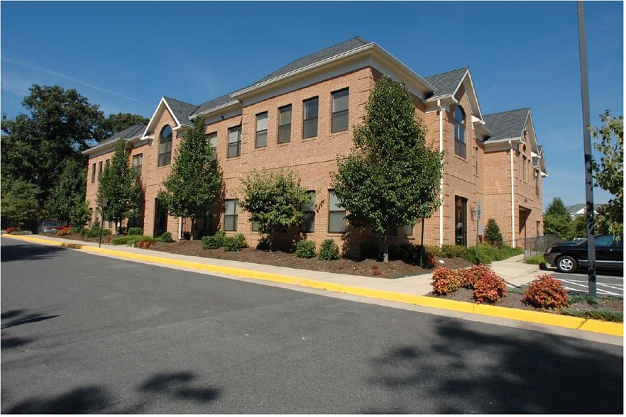 6400 Grovedale Dr, Franconia, VA for lease - Building Photo - Image 3 of 8