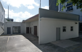 128 NW 25th St, Miami FL - Commercial Real Estate