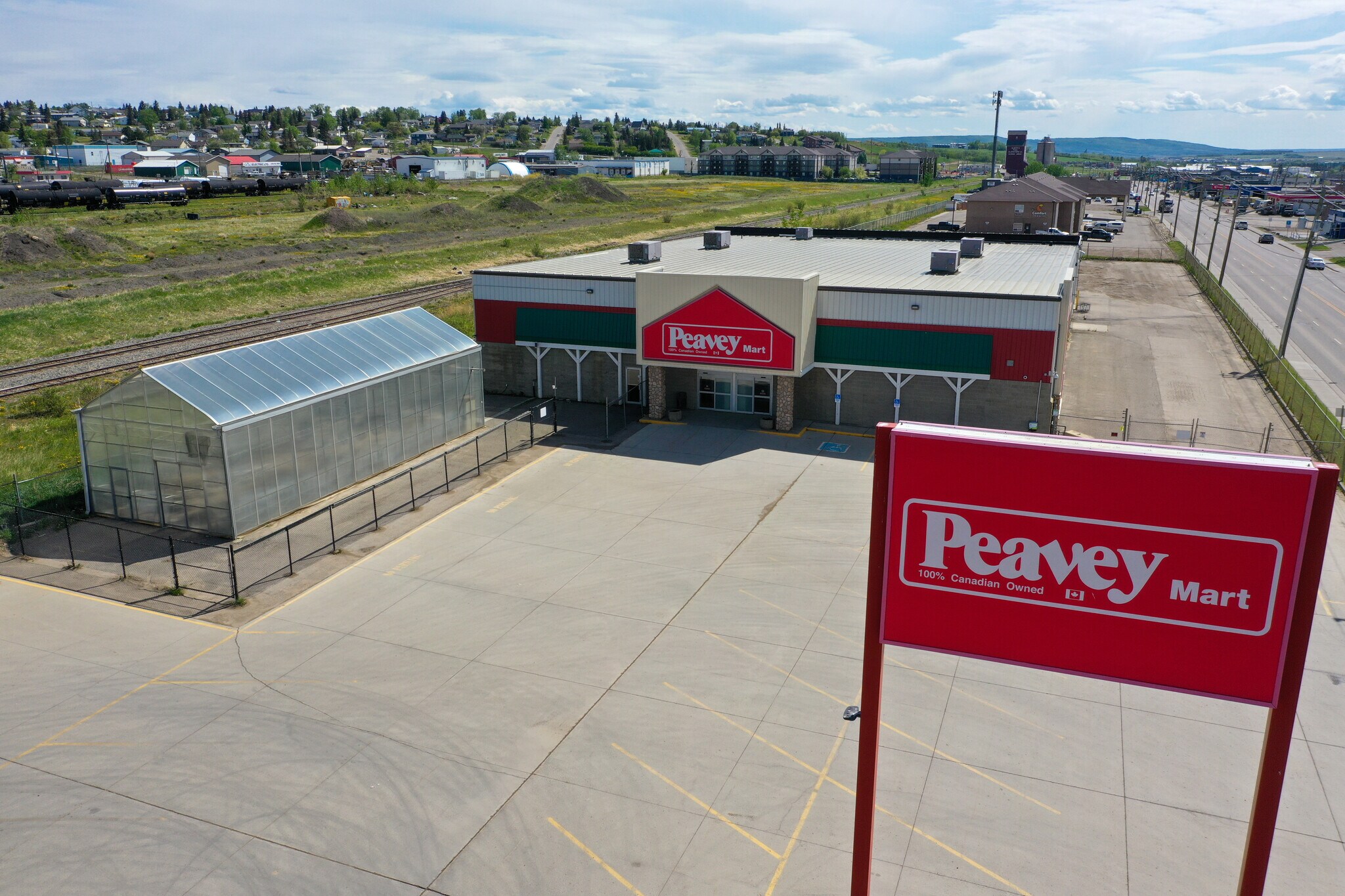 1300 Alaska Av, Dawson Creek, BC for sale Primary Photo- Image 1 of 5