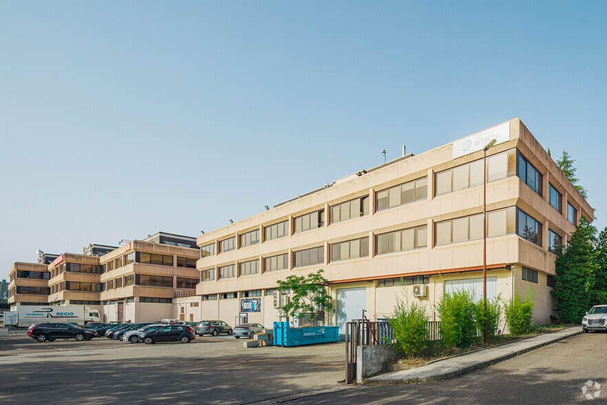 Carretera a Coruña Km 18, 20, Las Rozas de Madrid, Madrid for lease - Primary Photo - Image 1 of 4