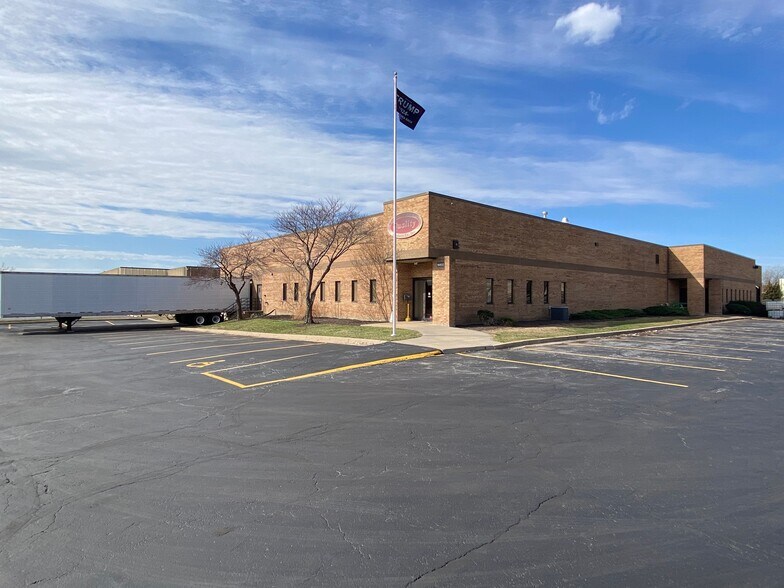 9802 Widmer Rd, Lenexa, KS for sale - Building Photo - Image 1 of 1