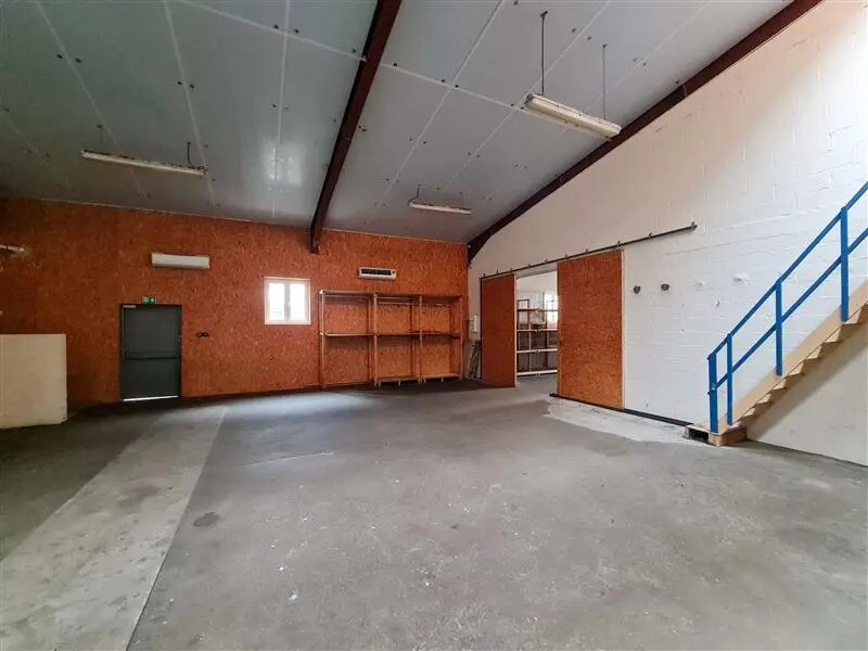 Flex in Saint-Brieuc for lease Interior Photo- Image 1 of 11