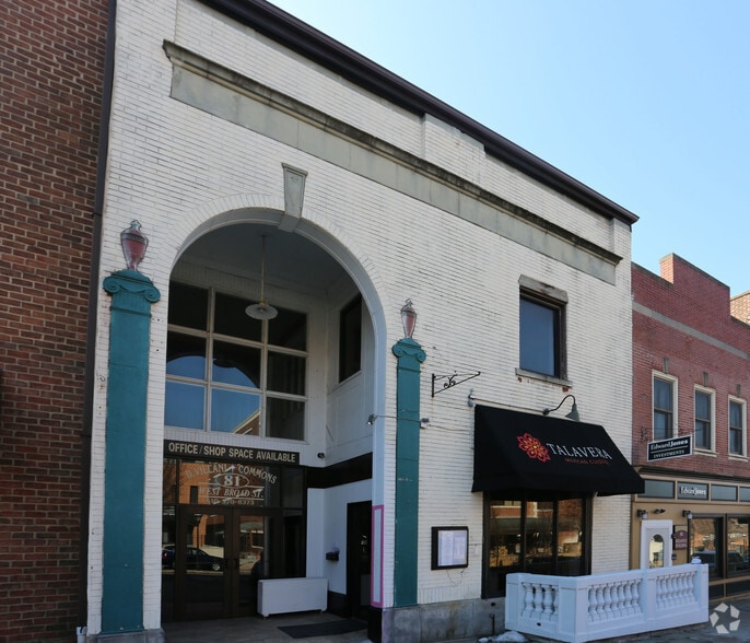 81 W Broad St, Bethlehem, PA for lease - Building Photo - Image 2 of 2