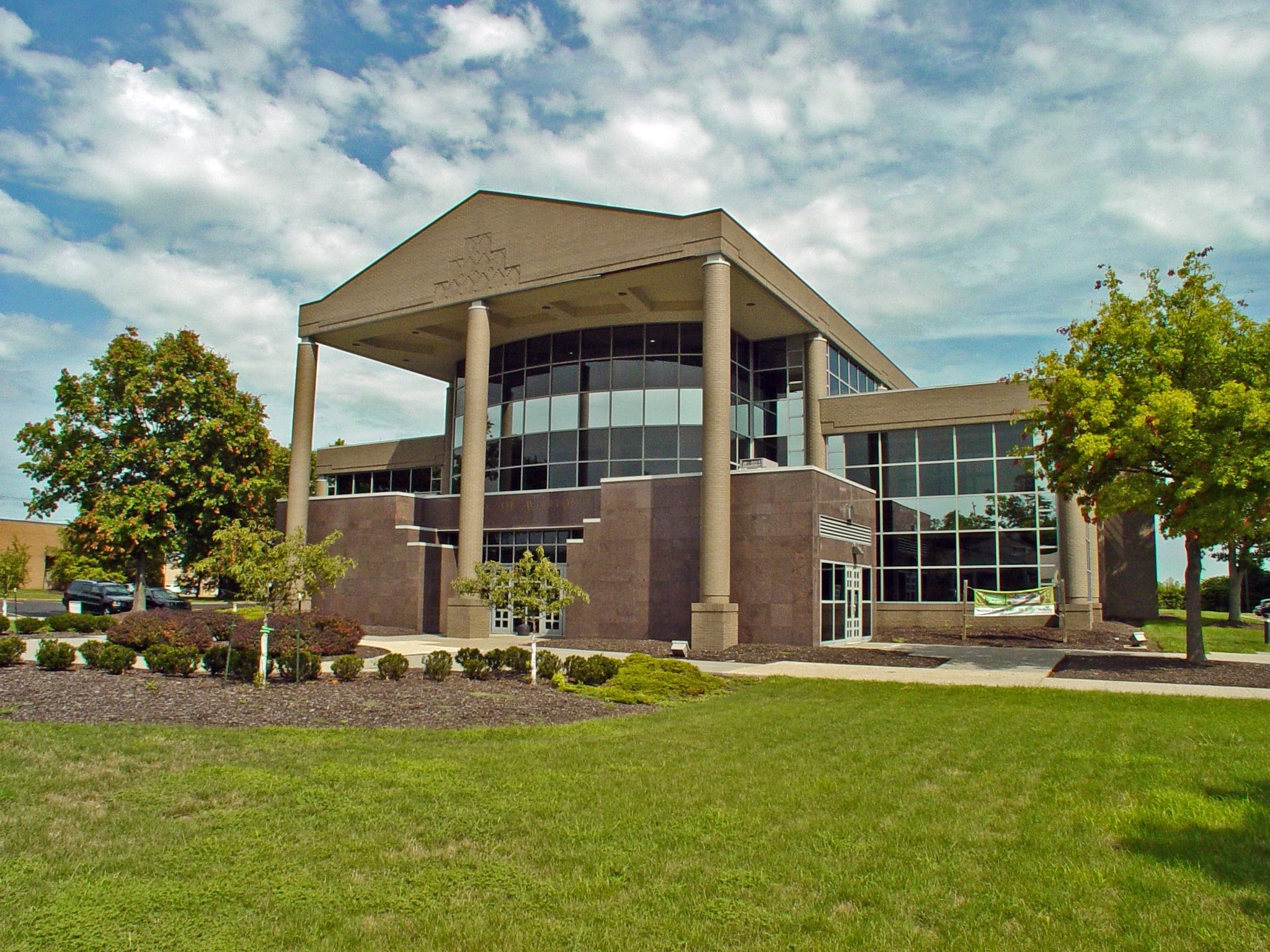 333 Penco Rd, Weirton, WV for sale Primary Photo- Image 1 of 1