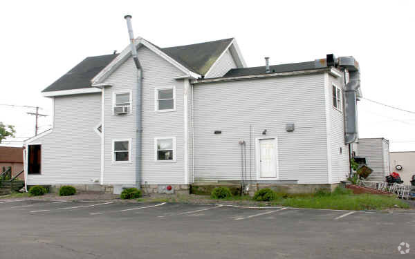 577 Washington St, Stoughton, MA for lease - Building Photo - Image 2 of 2