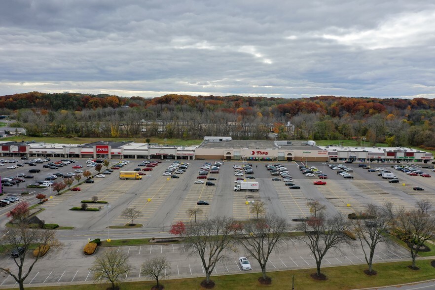 1601 Penfield Rd, Rochester, NY 14625 Panorama Plaza