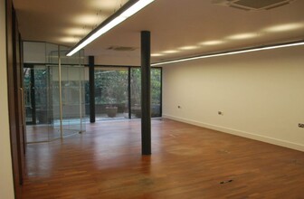 42 Ellesmere St, Manchester for lease Interior Photo- Image 2 of 4