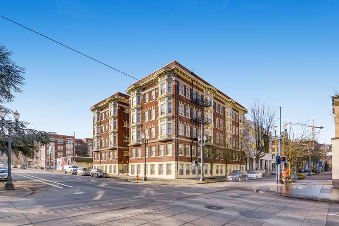 807 SW 14th Ave, Portland, OR for sale - Building Photo - Image 1 of 1