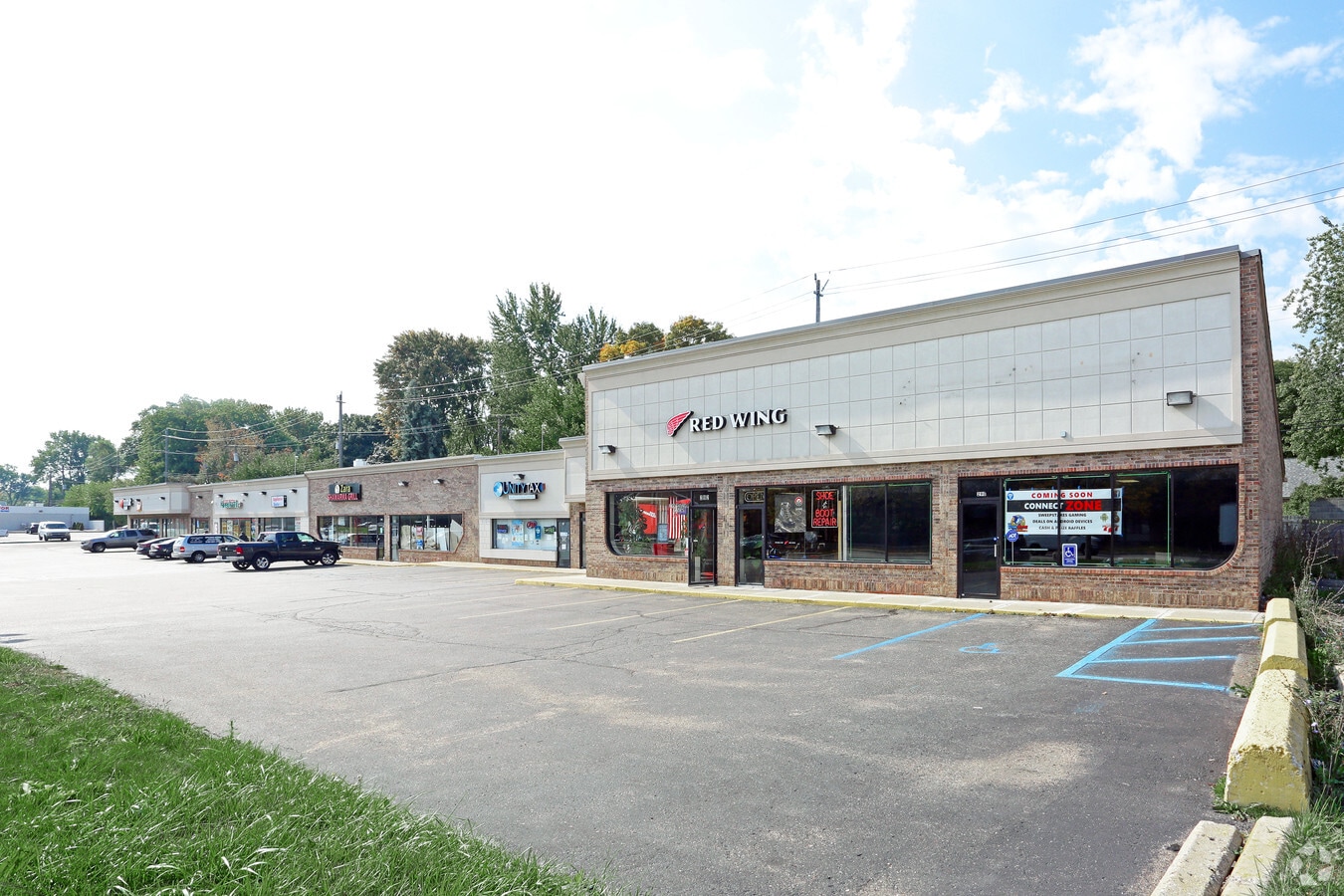 290316 S Telegraph Rd, Pontiac, MI 48341