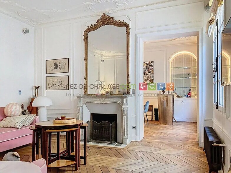 Office in Paris for sale - Building Photo - Image 2 of 9