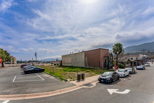 41950 Main St, Temecula CA - Parking Garage