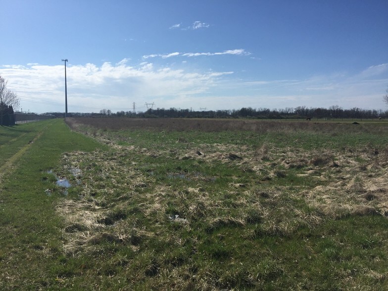 5873 Haughn Rd, Grove City, OH 43123