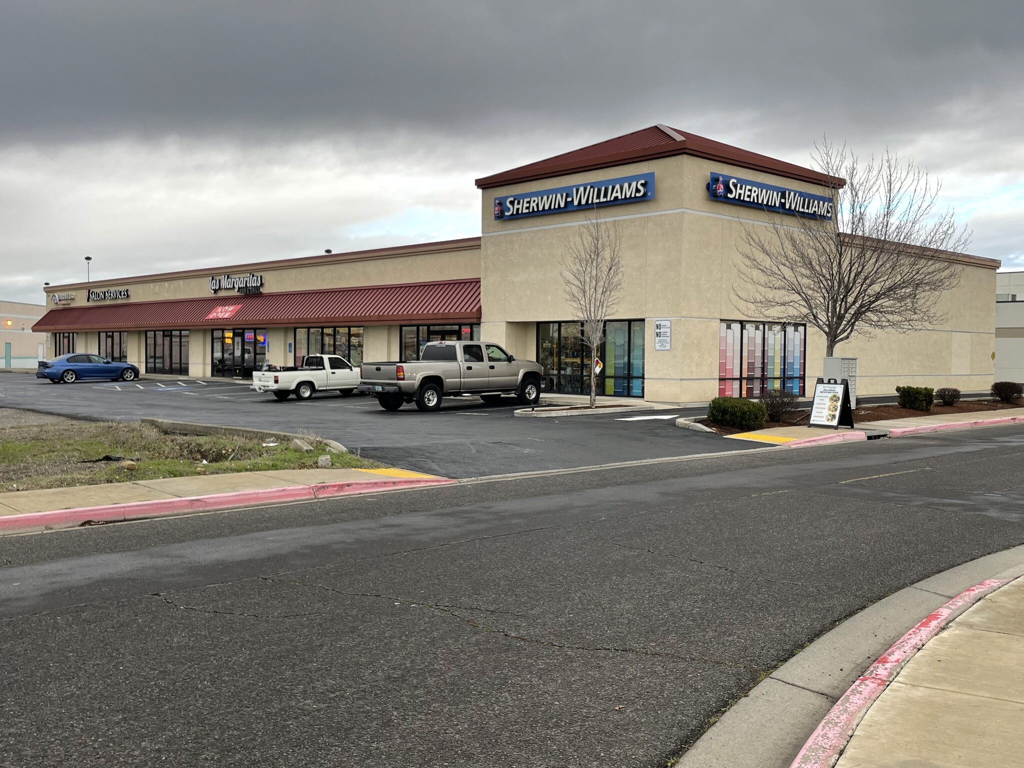 1361 Center Dr, Medford, OR for lease Building Photo- Image 1 of 2