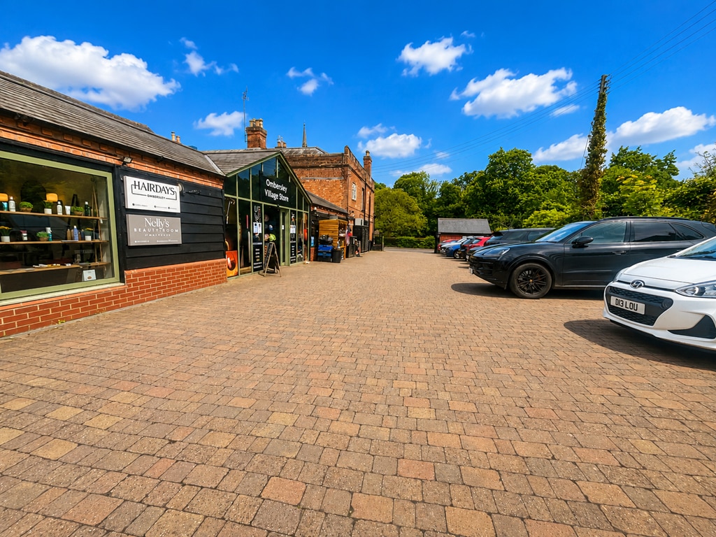 Main Rd, Droitwich for lease Primary Photo- Image 1 of 3