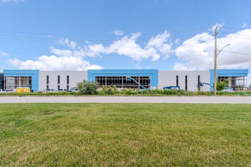 115 Dennis Rd, St Thomas, ON for sale - Building Photo - Image 1 of 1