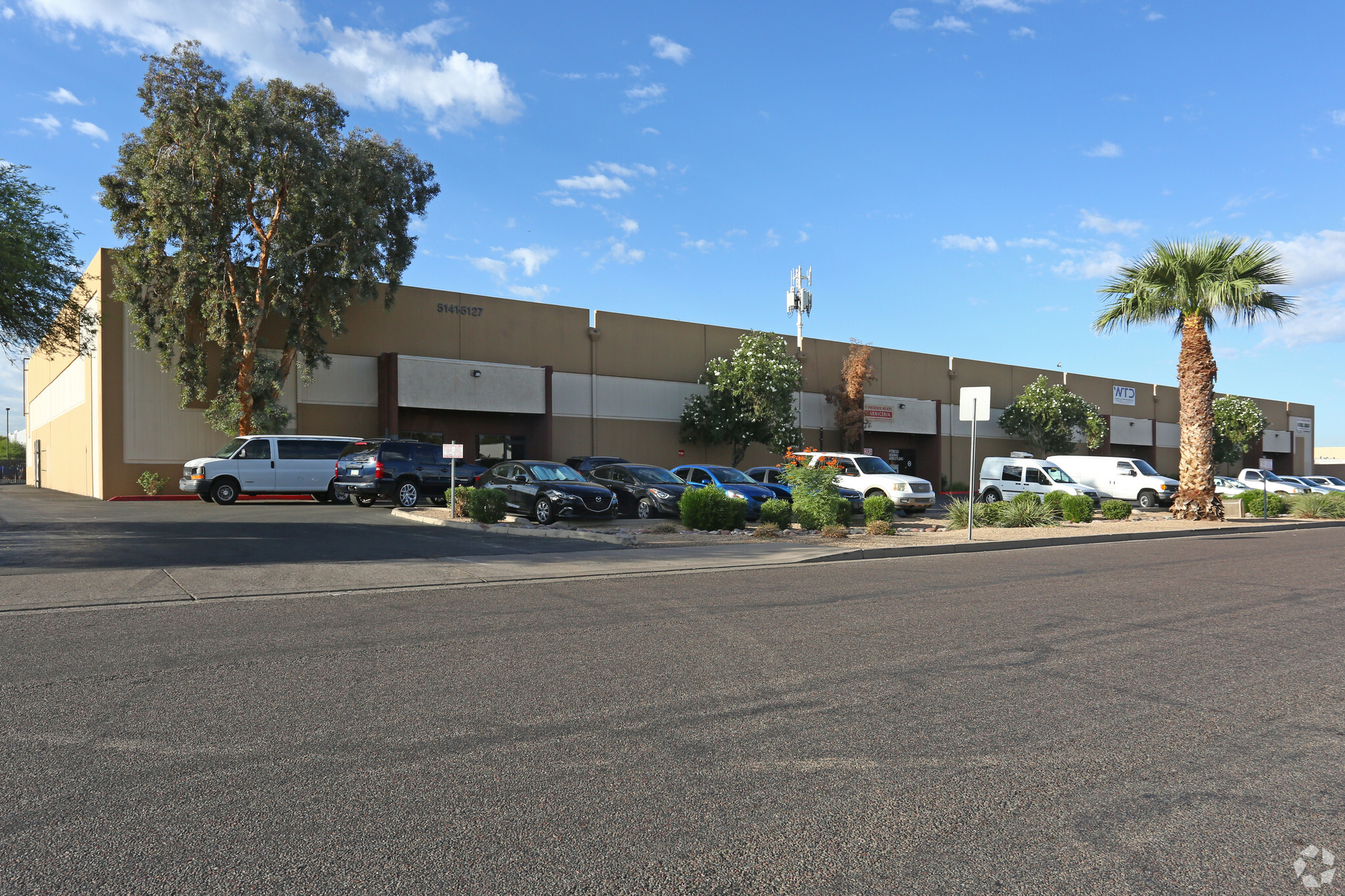 5127-5141 W Latham St, Phoenix, AZ 85043 - Industrial for Lease ...