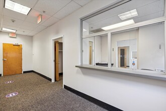 5325 Old York Rd, Philadelphia, PA for lease Interior Photo- Image 2 of 5