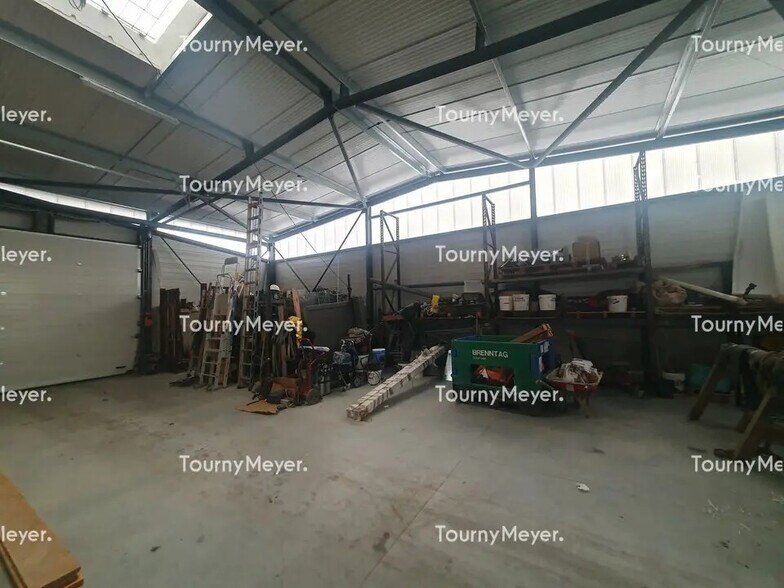 Flex in Mérignac for lease - Interior Photo - Image 2 of 6