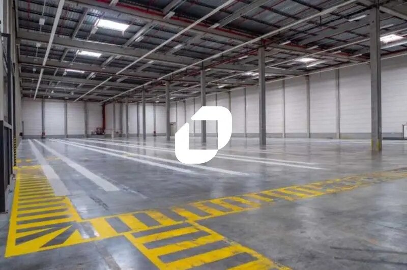 Industrial in Villeneuve-Saint-Germain for lease - Building Photo - Image 2 of 11