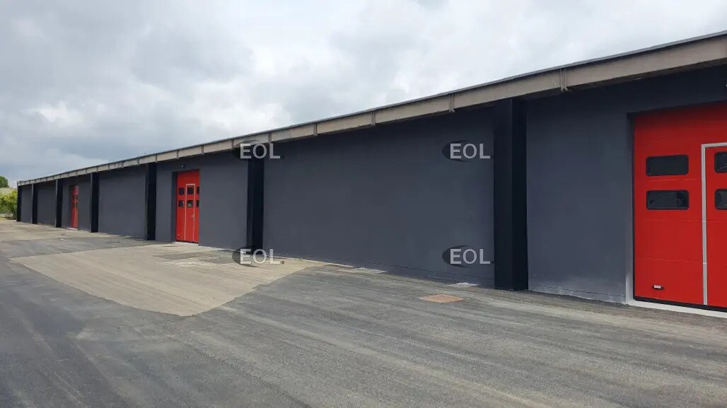 Flex in Maurepas for sale Building Photo- Image 1 of 26